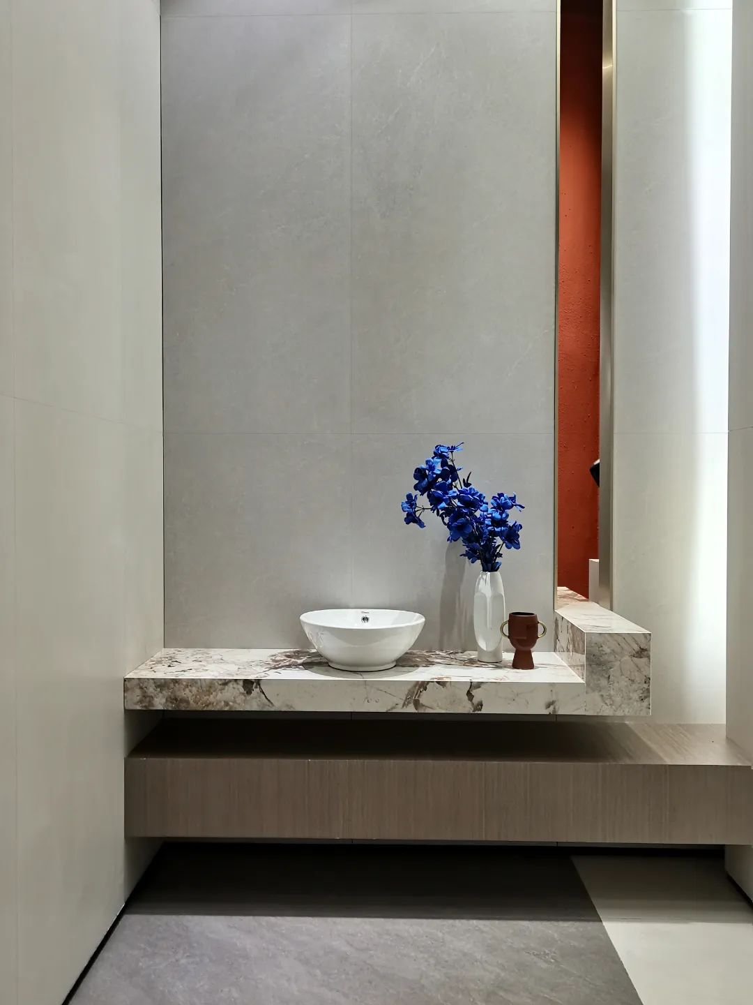 終端風(fēng)采 | 強(qiáng)輝淮南旗艦店,中性格調(diào),以藝術(shù)裝點(diǎn)設(shè)計(圖15) 終端風(fēng)采 | 強(qiáng)輝淮南旗艦店,中性格調(diào),以藝術(shù)裝點(diǎn)設(shè)計(圖15)