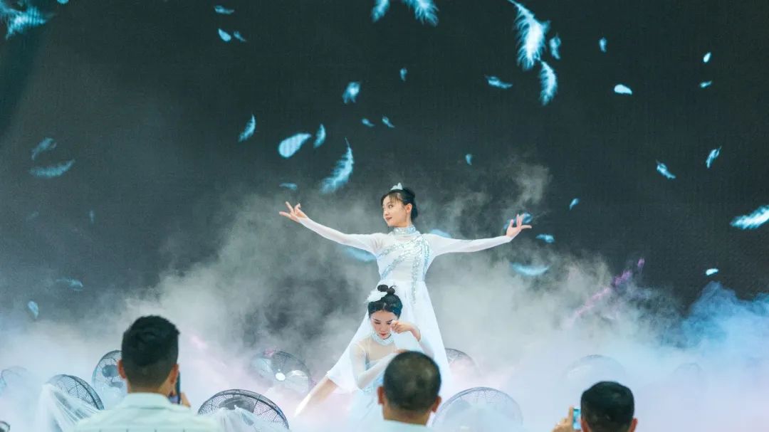 直擊發布會現場 | 強輝再攜新品隆重亮相!(圖5) 直擊發布會現場 | 強輝再攜新品隆重亮相!(圖5)