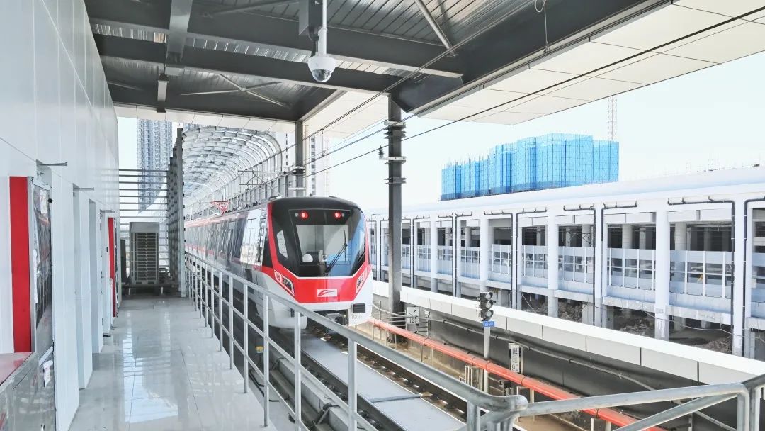 震撼亮相 | 強輝新一輪地鐵廣告霸氣上線(圖4) 圖片