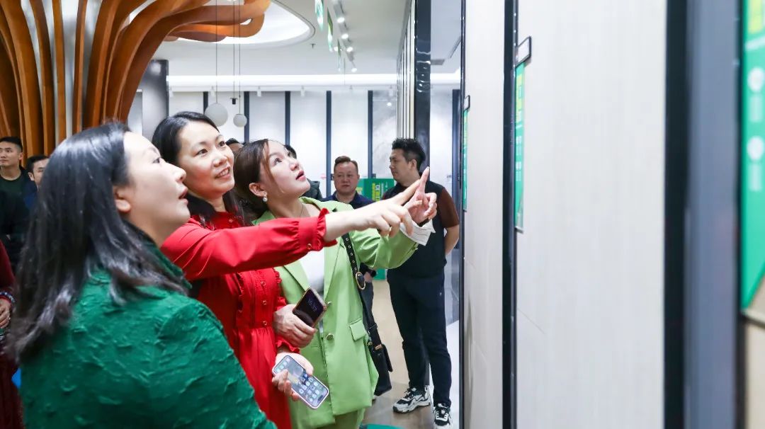 DSC04710.jpg 摯友同行追遠(yuǎn)夢(mèng) | 強(qiáng)輝×廣東保時(shí)捷車友會(huì)活動(dòng)圓滿舉行(圖11)