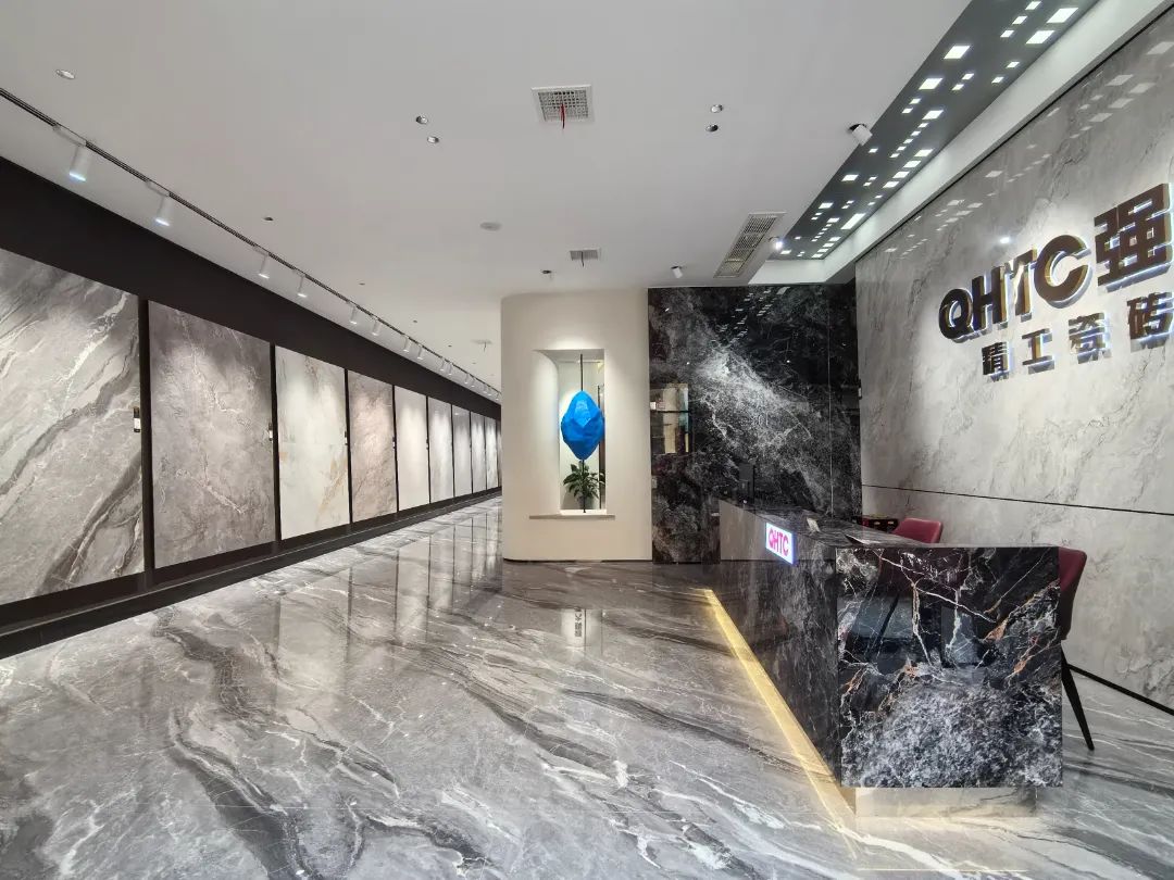 終端風采 | 強輝聊城旗艦店,沉浸式體驗現代高端設計美學(圖5) 終端風采 | 強輝聊城旗艦店,沉浸式體驗現代高端設計美學(圖5)