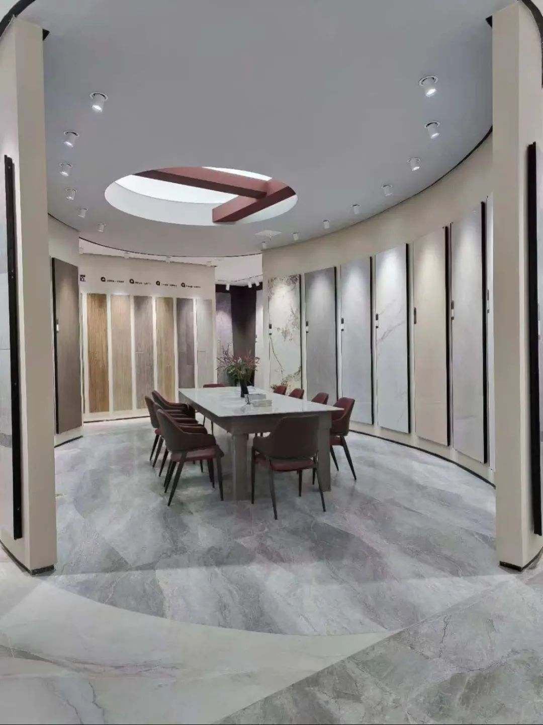 終端風采 | 強輝聊城旗艦店,沉浸式體驗現代高端設計美學(圖8) 終端風采 | 強輝聊城旗艦店,沉浸式體驗現代高端設計美學(圖8)