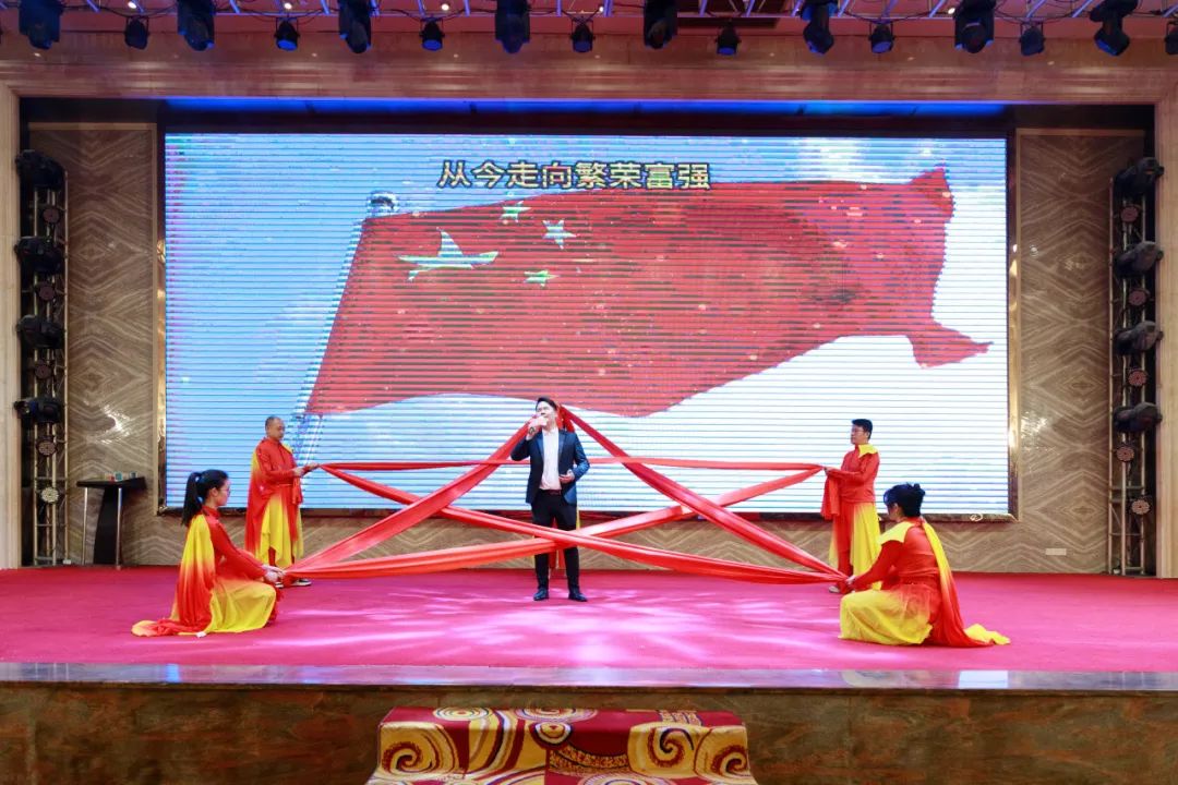 聚勢·創變·敢為 | 強輝集團2025年迎新晚會圓滿結束，共繪未來新藍圖(圖25)