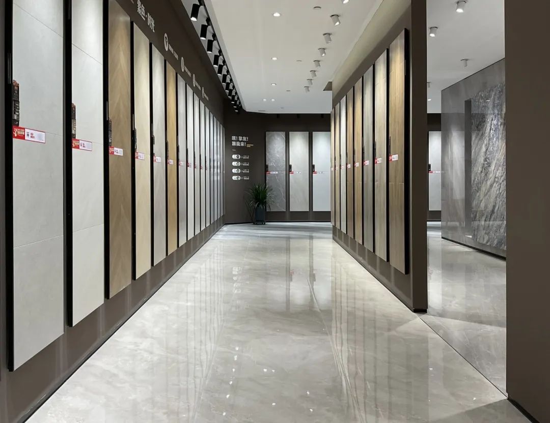 終端風(fēng)采 | 強(qiáng)輝東營旗艦店，探尋質(zhì)感空間的詩意生活(圖12)