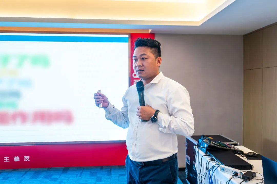 聚勢(shì)共鑒?標(biāo)桿領(lǐng)航 | 強(qiáng)輝2025區(qū)域培訓(xùn)峰會(huì)暨美學(xué)賦能行動(dòng)晉江站圓滿落幕(圖13) 聚勢(shì)共鑒?標(biāo)桿領(lǐng)航 | 強(qiáng)輝2025區(qū)域培訓(xùn)峰會(huì)暨美學(xué)賦能行動(dòng)晉江站圓滿落幕(圖13)