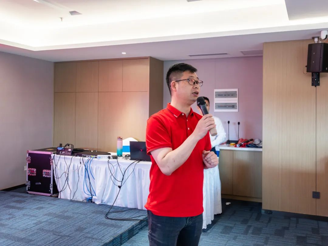 聚勢(shì)共鑒?標(biāo)桿領(lǐng)航 | 強(qiáng)輝2025區(qū)域培訓(xùn)峰會(huì)暨美學(xué)賦能行動(dòng)晉江站圓滿落幕(圖17) 聚勢(shì)共鑒?標(biāo)桿領(lǐng)航 | 強(qiáng)輝2025區(qū)域培訓(xùn)峰會(huì)暨美學(xué)賦能行動(dòng)晉江站圓滿落幕(圖17)