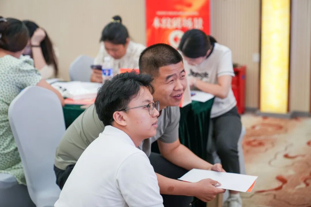 專業賦能,共促成長 | 強輝2025星推官計劃特訓營圓滿收官(圖5) 專業賦能,共促成長 | 強輝2025星推官計劃特訓營圓滿收官(圖5)