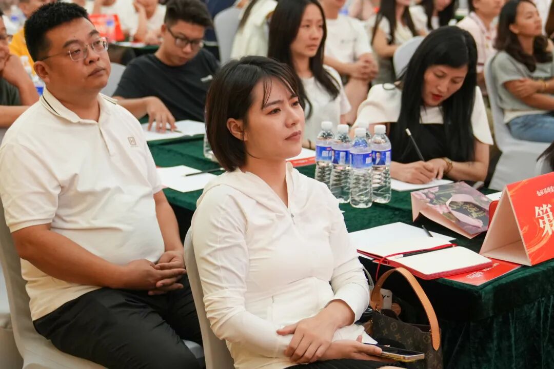 專業賦能,共促成長 | 強輝2025星推官計劃特訓營圓滿收官(圖6) 專業賦能,共促成長 | 強輝2025星推官計劃特訓營圓滿收官(圖6)